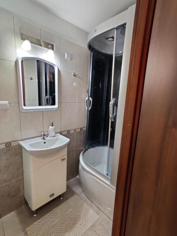 Satu Mare Apartments Bagian luar foto